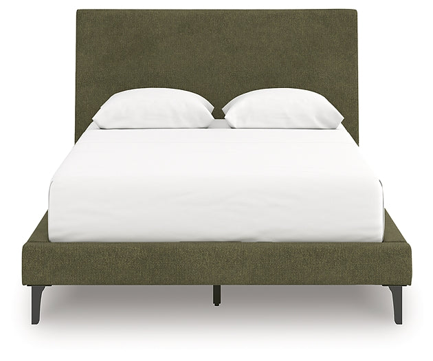 Chirason Queen UPH Bed w/Roll Slats