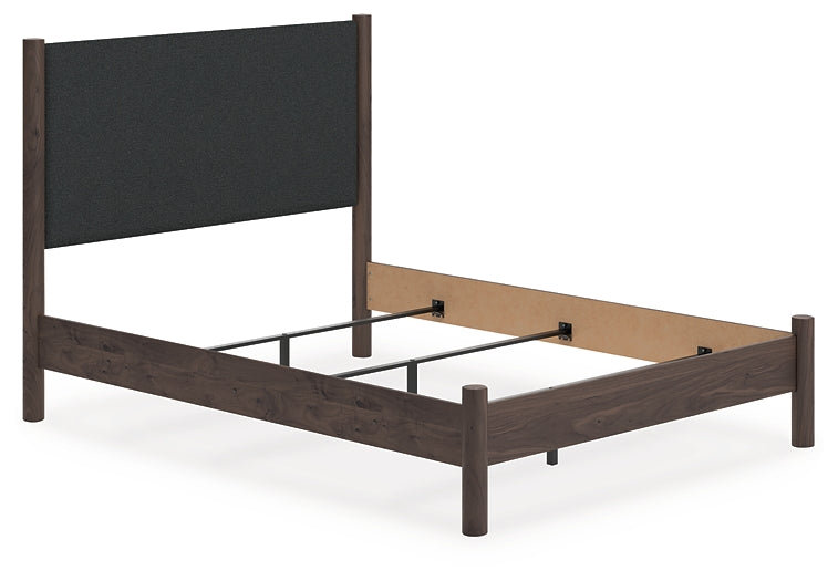 Pamytta Upholstered Panel Bed