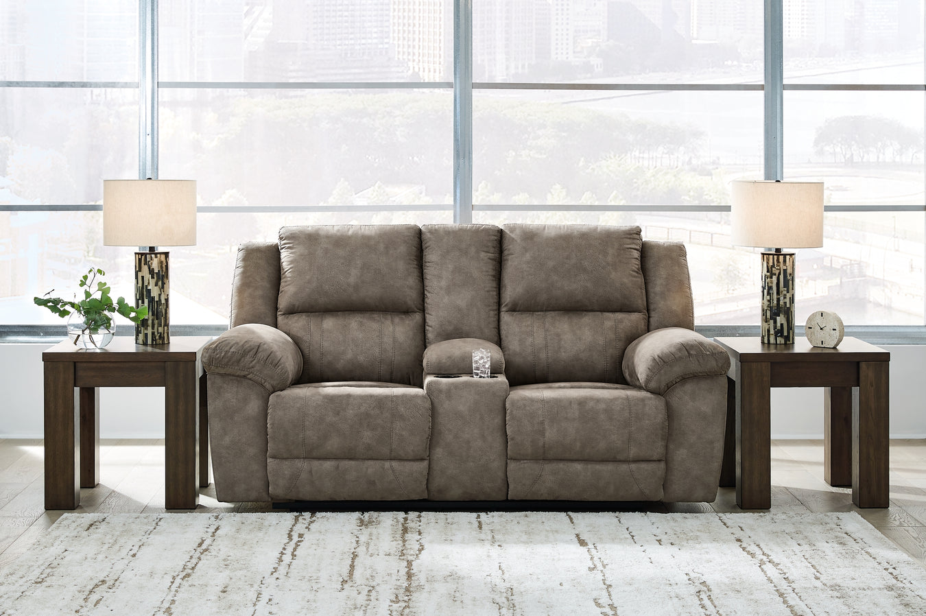 group:Laresview