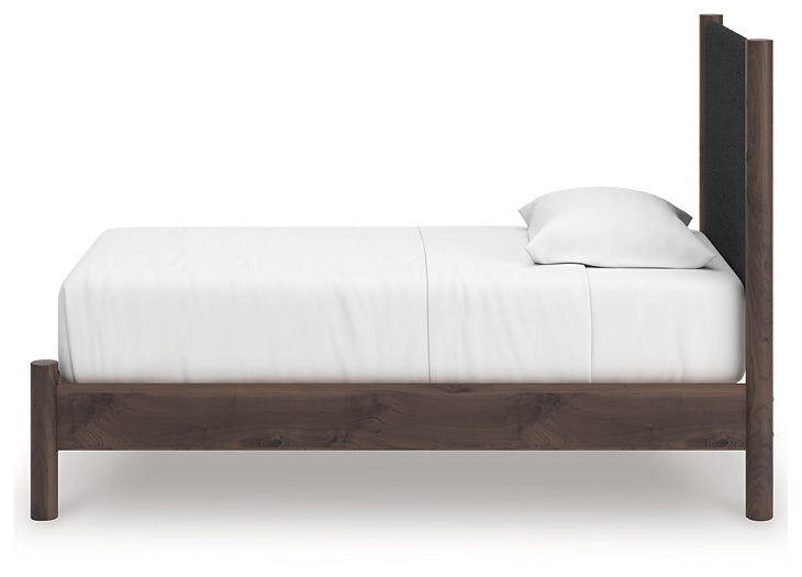Pamytta  Upholstered Panel Platform Bed