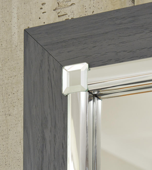 Lodanna Dresser and Mirror