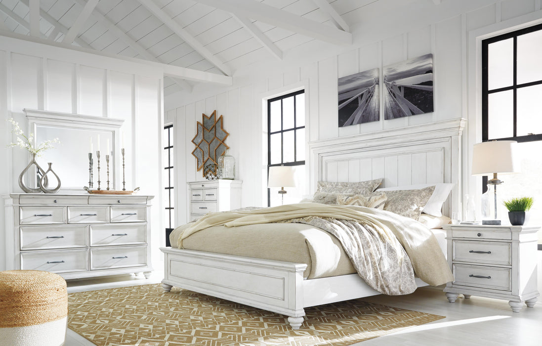 Kanwyn King Panel Bed with Mirrored Dresser