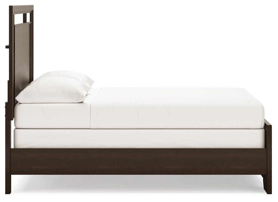 Covetown Full Panel Bed with Mirrored Dresser