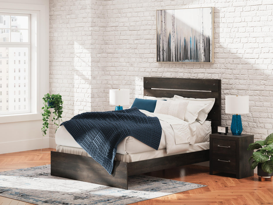 Hollivern Queen Panel Bed, Dresser and Mirror