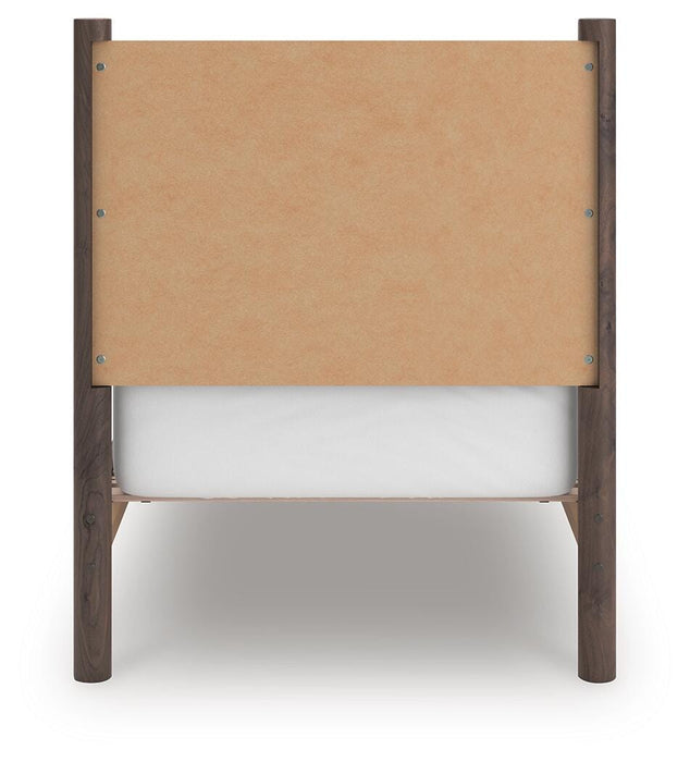 Pamytta Twin Panel Platform Bed, Dresser and Mirror