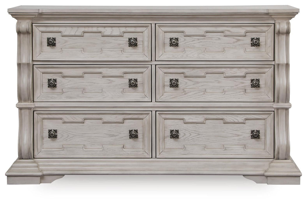 Bruchandi Dresser
